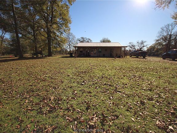 4th image of 9810 Idaho Ln