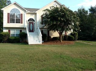 2412 Lismore Dr, Waverly, AL 36854
