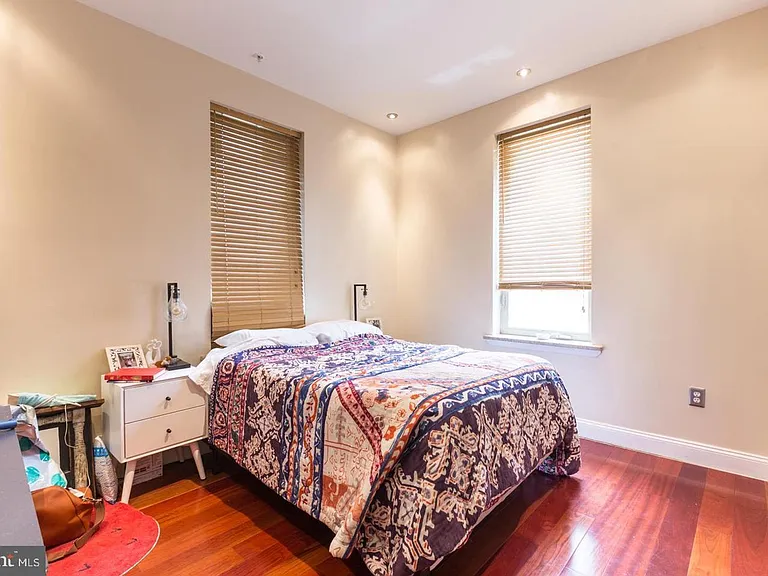 1356 South St #2R — Photo 8