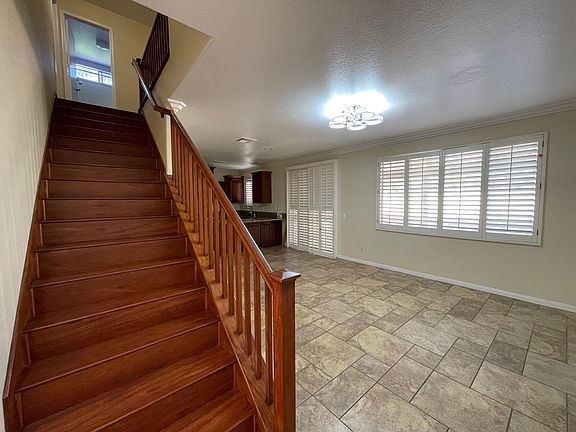 3rd image of 11880 Glouchester Dr