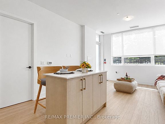 5th image of 2075 King Rd #113