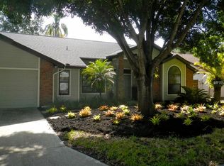 7975 Glenbrooke Ln, Sarasota, FL 34243