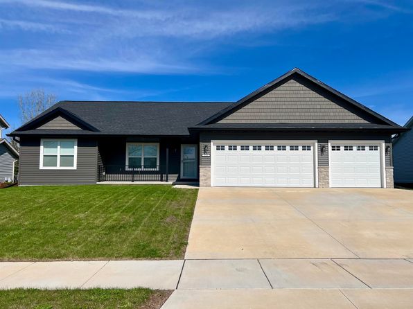 539 Dewberry Dr, Fond Du Lac, WI 54935