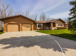 1060 Sunset Blvd, Hawley, MN 56549