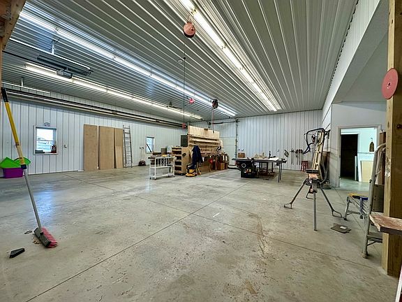 4th image of 1839 Township Road 1215
