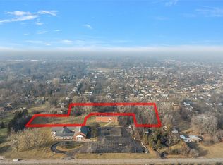 30330 Schoolcraft Rd, Livonia, MI 48150