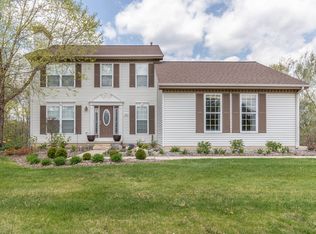 3390 Snowden Ln, Howell, MI 48843