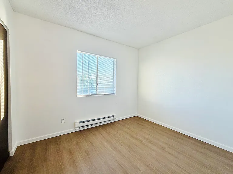 Santa Cruz Apartments - Studios, 1 Bedroom and 2 Bedrooms with Pool! — Photo 31