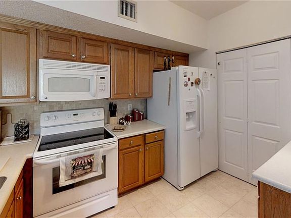 3rd image of 1650 N 42nd Cir APT 201
