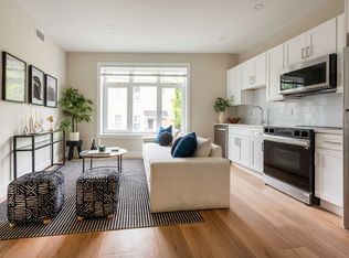 394 McGrath Hwy #404, Somerville, MA 02143