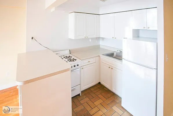 Rented by Metropolitan Property Group | media 3