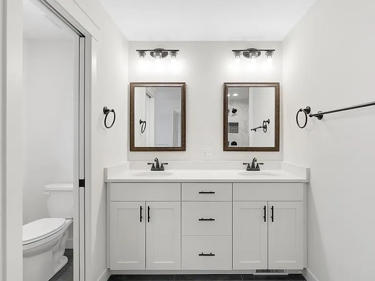 13702X Arrowhead Way — Photo 13