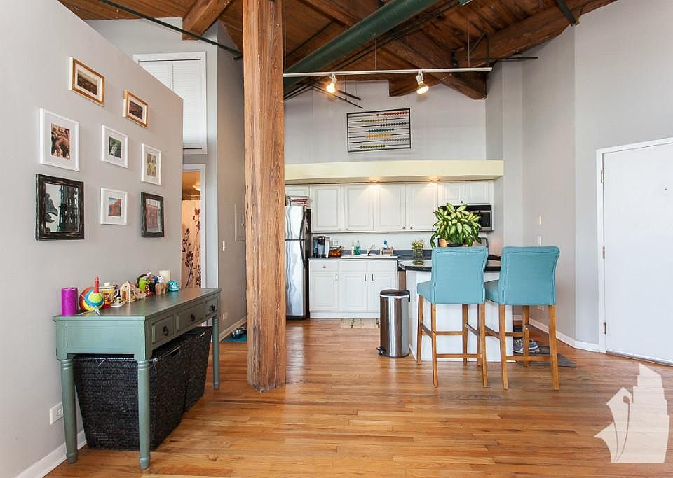 1st image of 2222 W Diversey Ave #307F