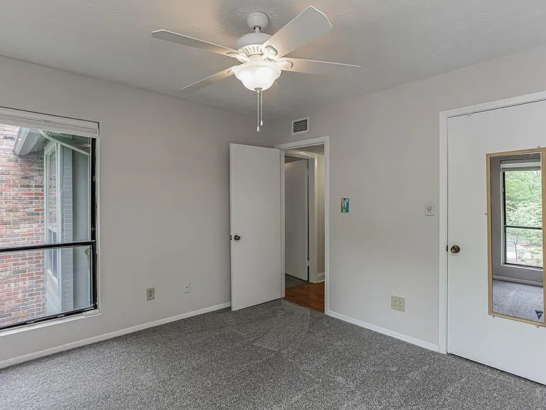 115 Tuxworth Cir — Photo 14