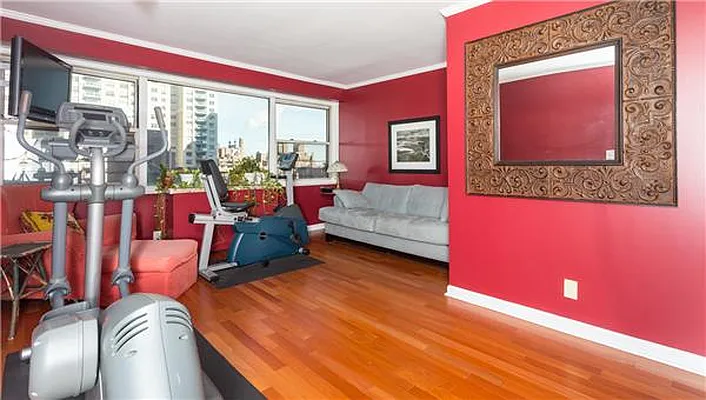 Rented by Akam Sales and Brokerage | media 16