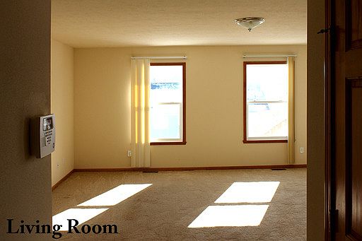 2nd image of 1139 E Superior Dr