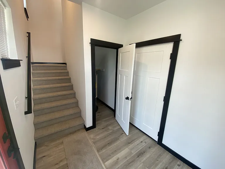 2979 Fen Way #B — Photo 4
