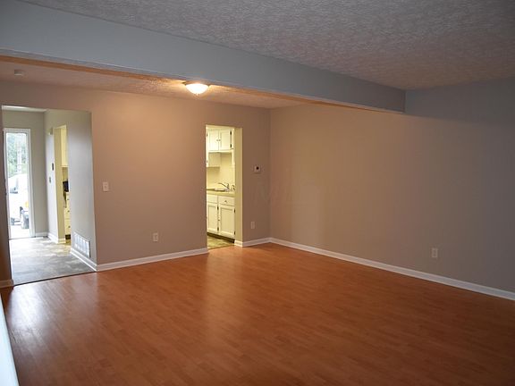 3rd image of 3761 Ellerdale Dr