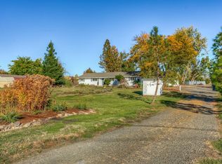 187 Sierra Dr, Eagle Pt, OR 97524