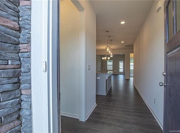 4th image of 7521 Hartsfield Dr #72