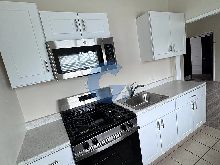 4449 Ocean Blvd #8 — Photo 6