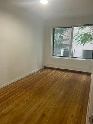 Rented by Lexington Properties LLC | media 11