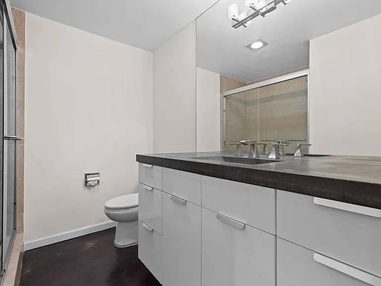 5000 Montrose Blvd #16B — Photo 11
