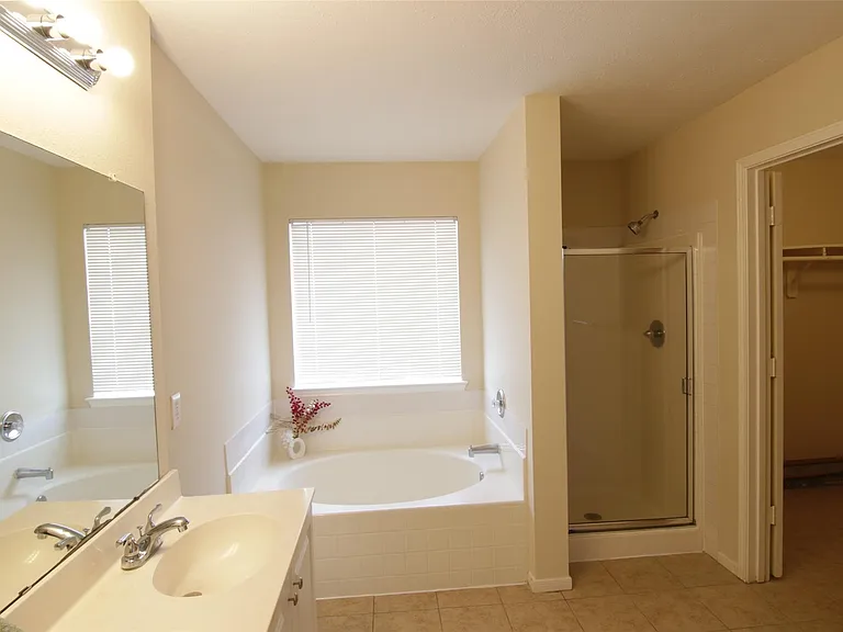16938 Watering Oaks Ln — Photo 13