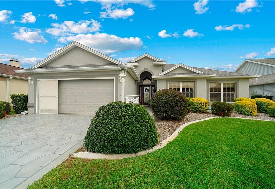 1st image of 2574 CARIBE DRIVE