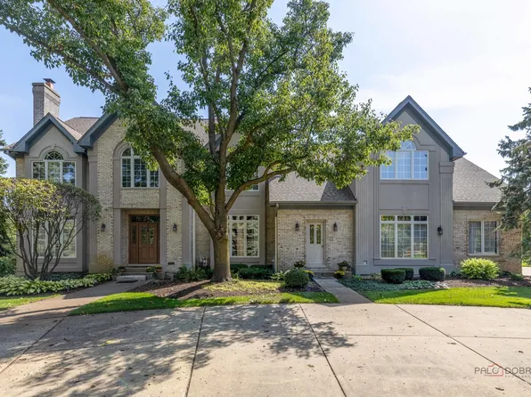 9 Beacon Hill Dr, South Barrington, IL 60010