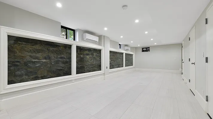 Rented by Corcoran | media 6