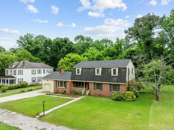 206 W Gray Street, Windsor, NC 27983