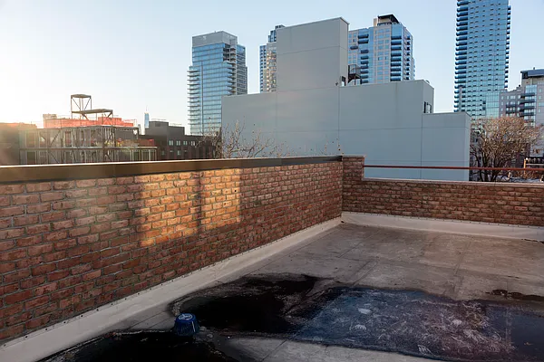 Rented by Grand & Co. | media 29