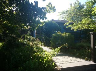 3002 27th Ave W, Seattle, WA 98199