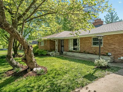 20 Grand Circle Dr, Maryland Heights, MO, 63043