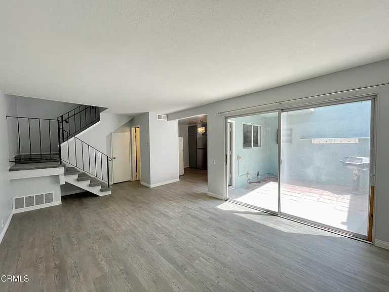 2991 E Harbor Blvd — Photo 8