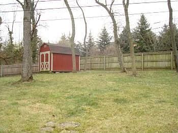 5th image of 843 Clayton Dr