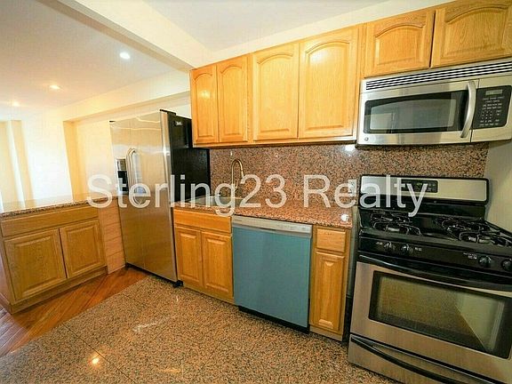 3rd image of 20-07 37th St #2F