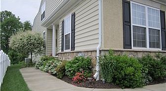 Magnificently landscaped turned walkway