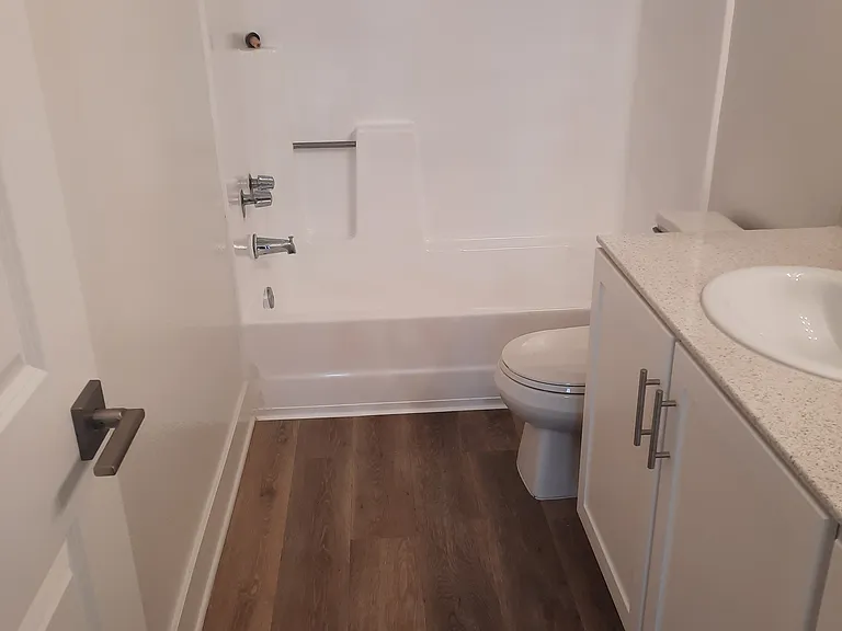 Rivera Apartments — Photo 17