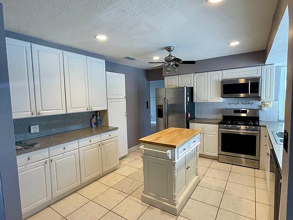5th image of 2191 NW 87th Avenue