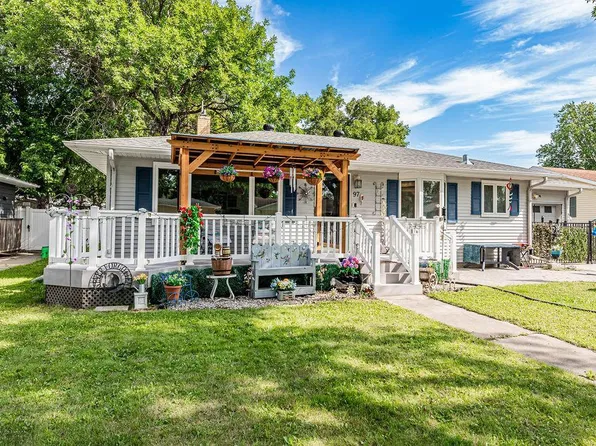 97 23rd Ave N, Fargo, ND 58102