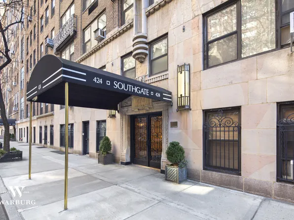 424 East 52nd Street image 1 of 1