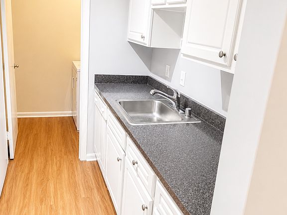 3rd image of 18334 Streamside Dr APT 101