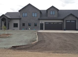 3620 Bottom Rd, Bismarck, ND 58504