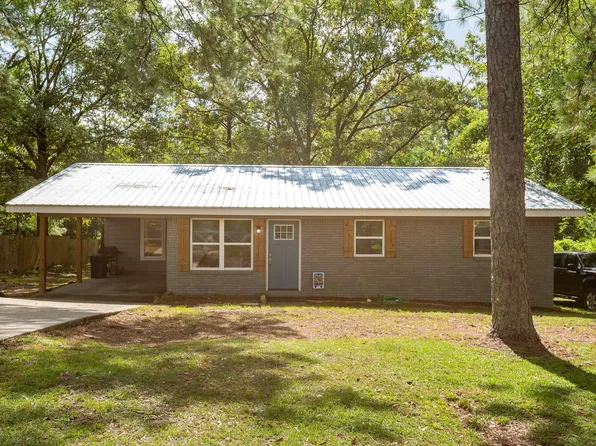 473 Paulding Rd, Ellisville, MS 39437