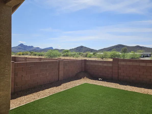 9947 N Summerstone Ave, Tucson, AZ 85743