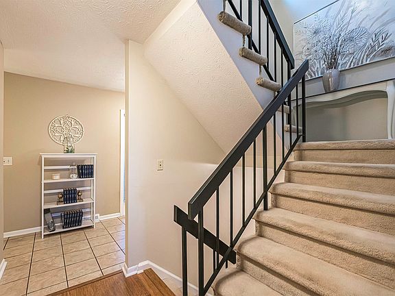 5th image of 530 Montmarc Blvd