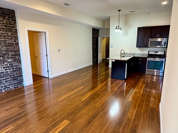 3rd image of 1423 119th St #2B