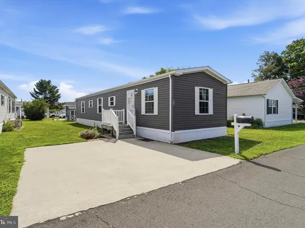 44 Kennedy Dr, Fairless Hills, PA 19030